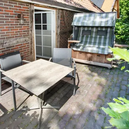 Ahrenshof 2 아파트